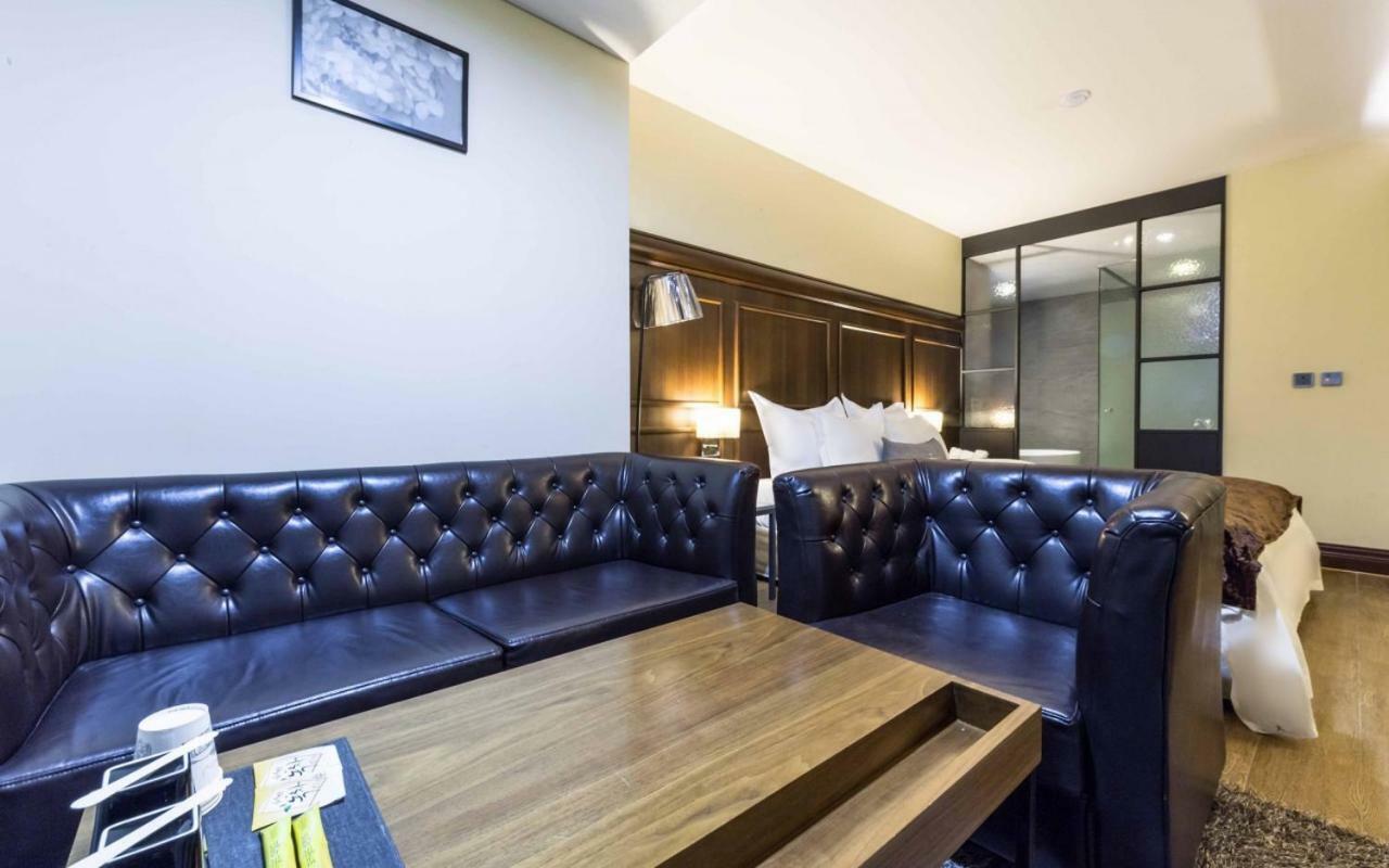 Design Hotel Ddeul& Osan Exterior foto